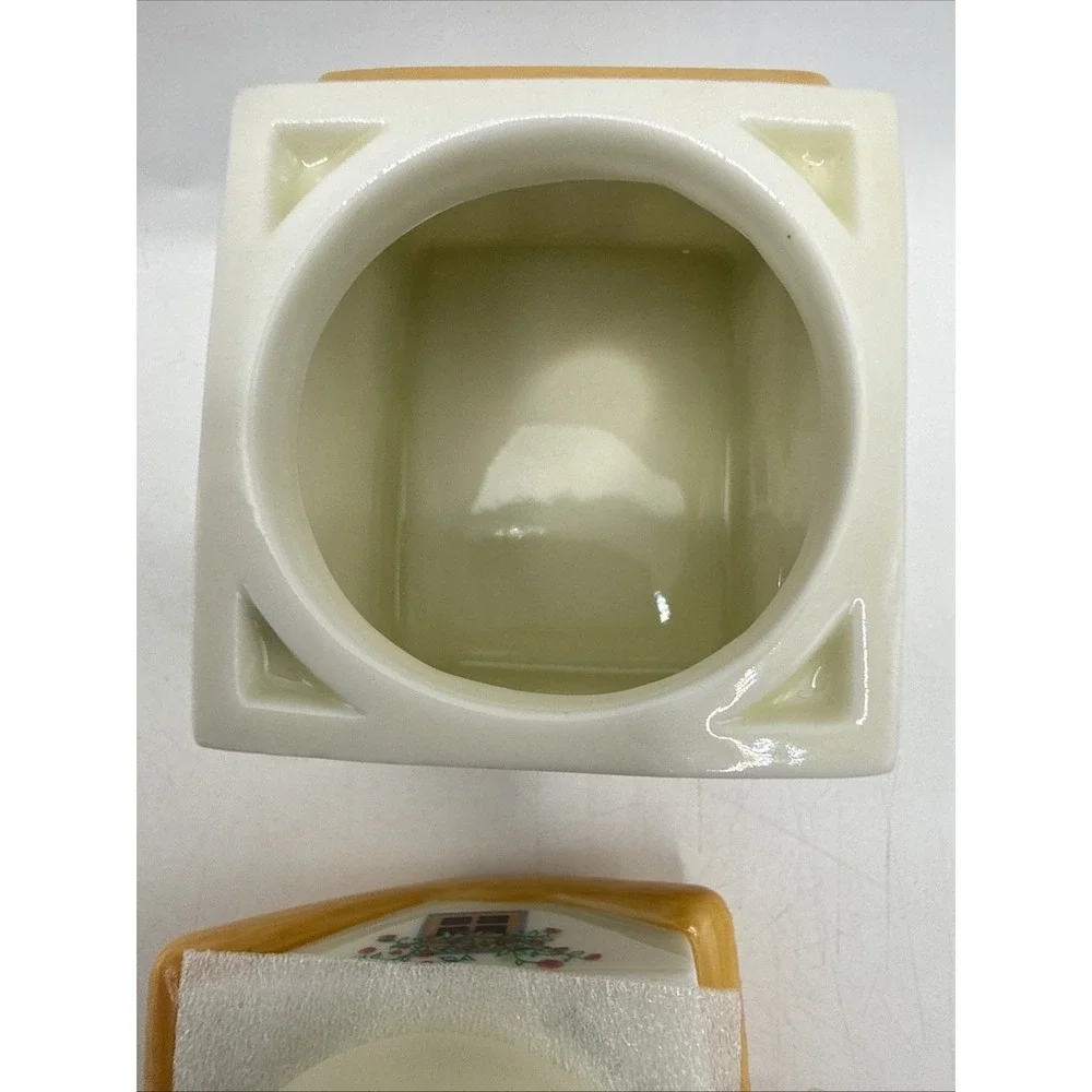 Lenox CANTERBURY CROSSING Spice Village Jar BAYLEAF No Chips